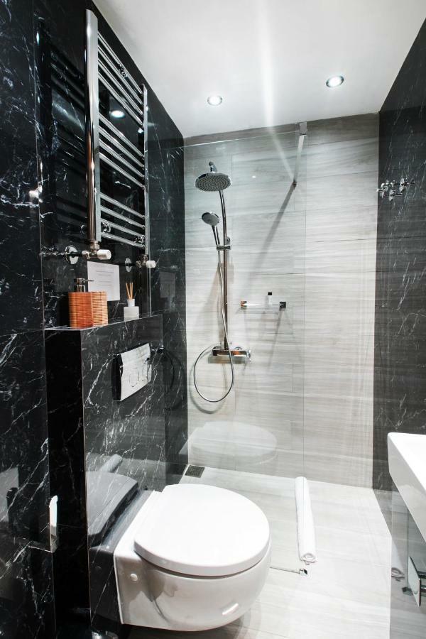 Ferienwohnung Grey Rhino 1Min From The White Tower Thessaloniki Exterior foto